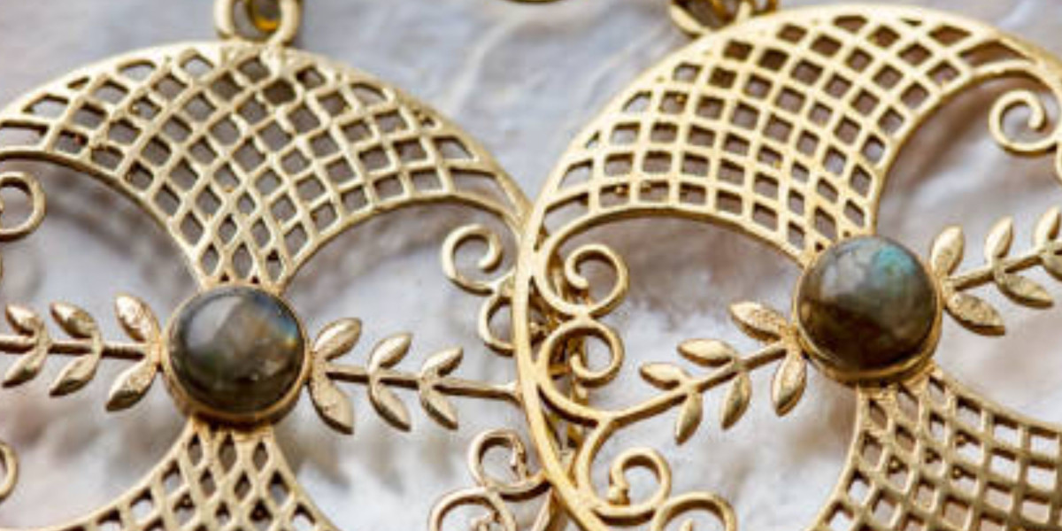 What are the Physical Benefits of Labradorite Gemstones?