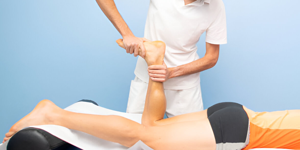 Managing Achilles Tendon Pain in Dubai’s Climate and Terrain