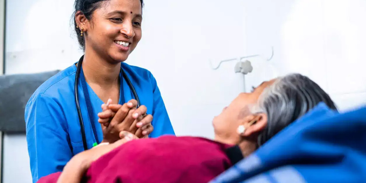 Home Care vs Nursing Care: Key Differences & Benefits Guide